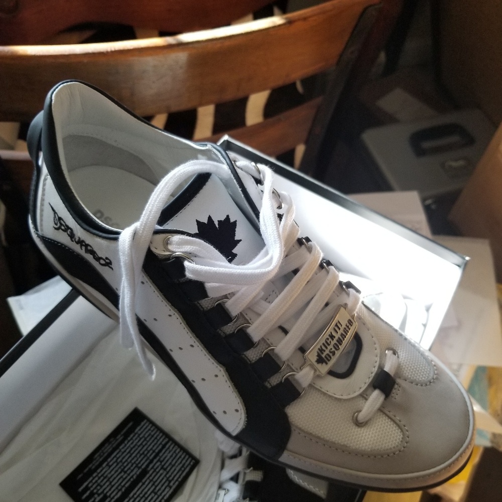 Dsquared - Picture 2 of 3